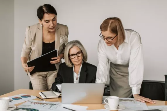 A group of business women